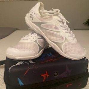 GK Spotlight Cheer Shoes